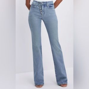 Good American Classic Slim Bootcut Super Compression Jeans